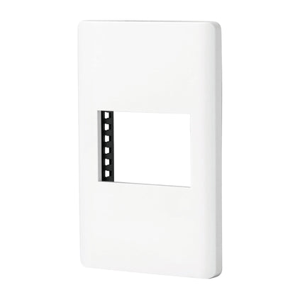 Placa blanca de 1 ventana 1.5 módulos, línea Lisboa, Volteck PPSE15-LB 47938 MM00